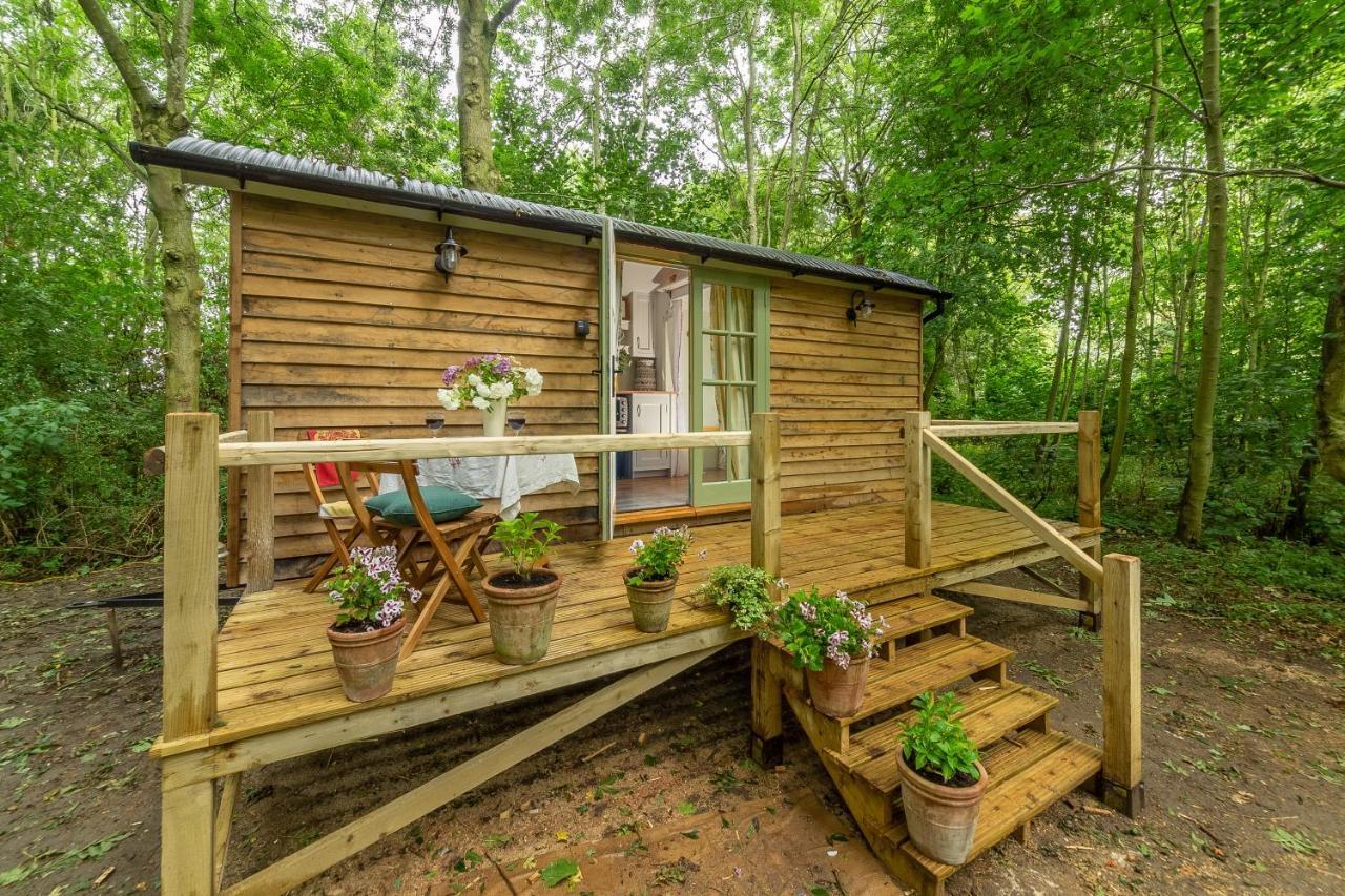 Woodland Retreat Shepherds Hut Villa Brundish Bagian luar foto